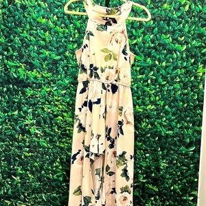 Beautiful floral long shorts maxi dress size XL new with a hi choker style neck
